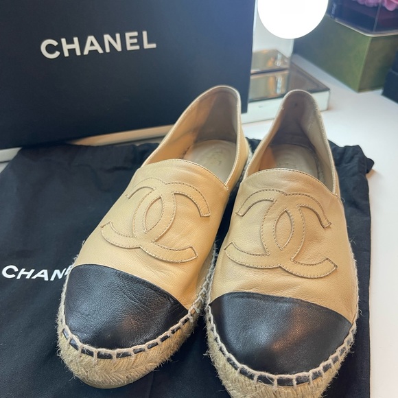 Authentic Chanel espadrilles size 39 - Picture 2 of 6